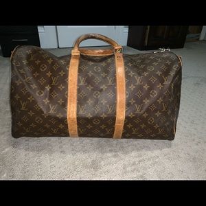 ❌❌SOLD❌❌Louis Vuitton Boston Bandolier 50 MINT